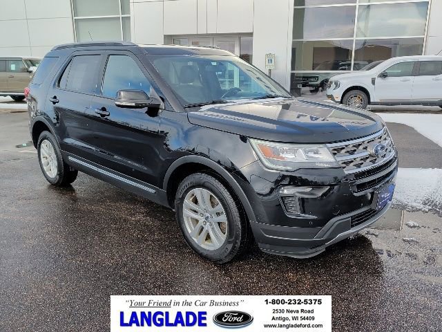 Certified 2018 Ford Explorer XLT w/ Equipment Group 202A image 7