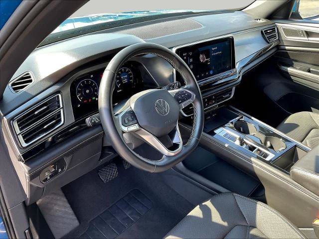 Used 2025 Volkswagen Atlas Cross Sport SE FWD image 19