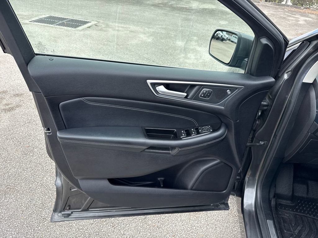 Certified 2019 Ford Edge Titanium image 13