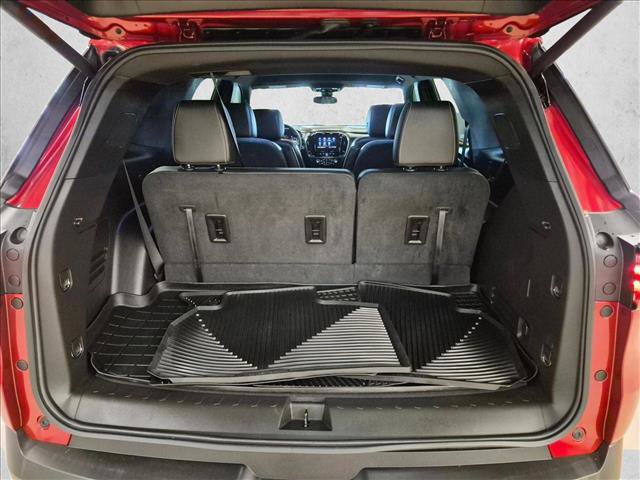 Used 2023 Chevrolet Traverse LT FWD image 7