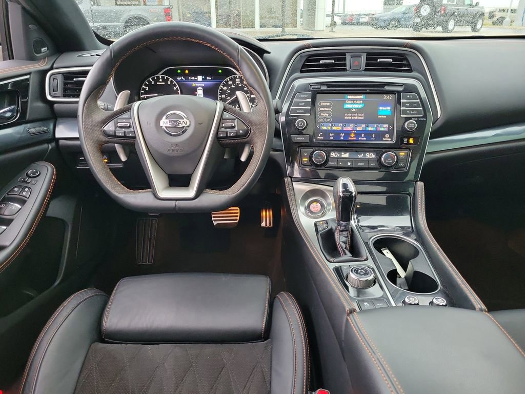 Used 2022 Nissan Maxima SR w/ Sport Mat Group image 12