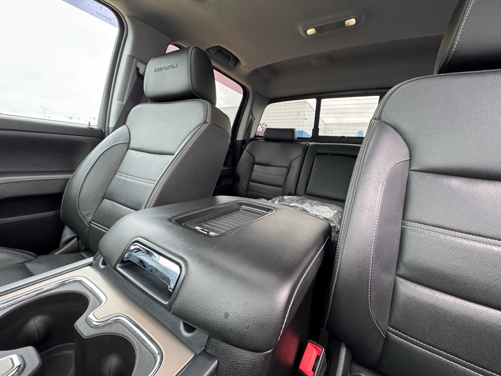 Used 2018 GMC Sierra 3500 Denali w/ Duramax Plus Package AWD/4WD image 32