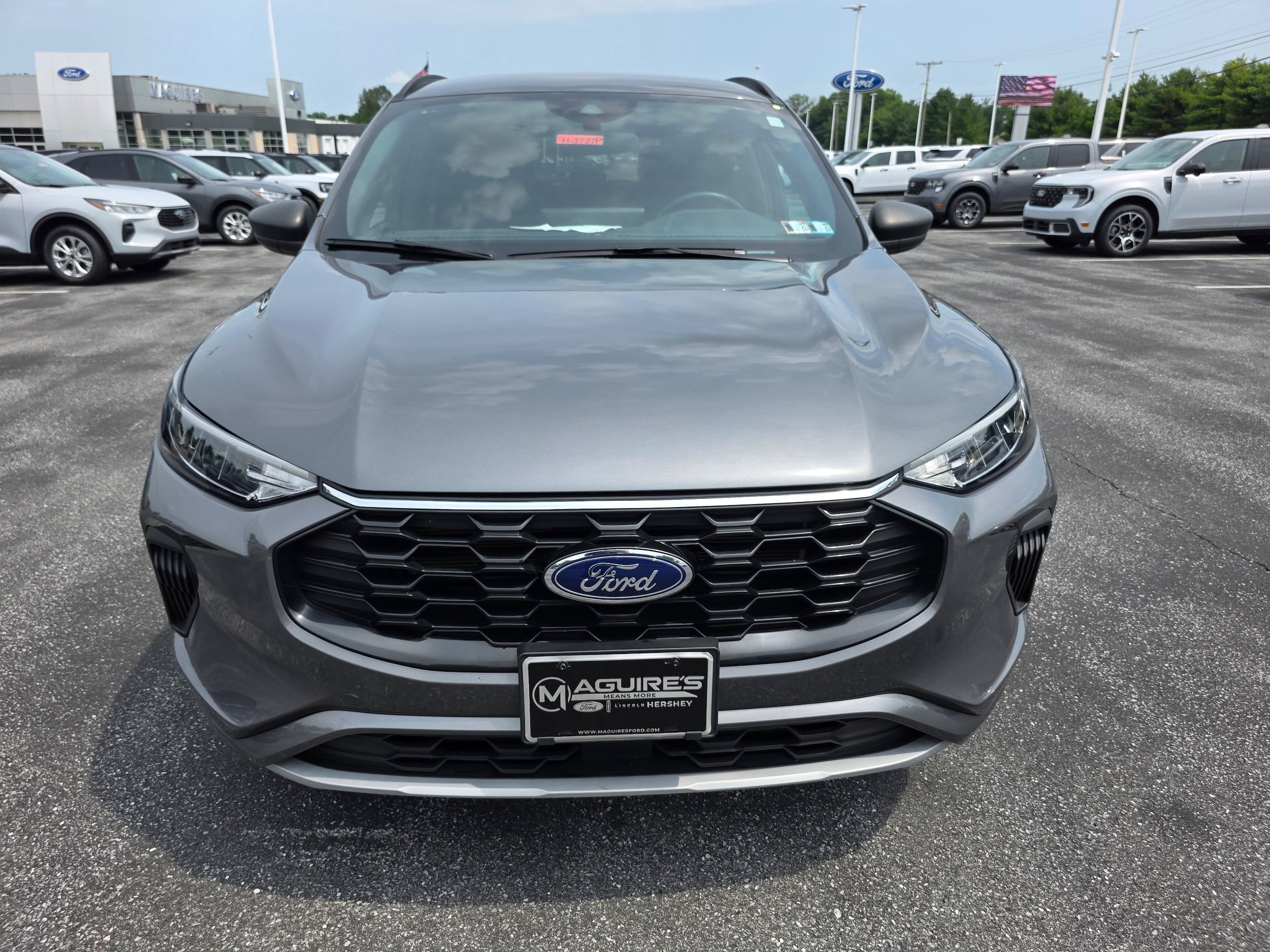 Certified 2023 Ford Escape ST-Line w/ Tech Pack #1 AWD/4WD image 8