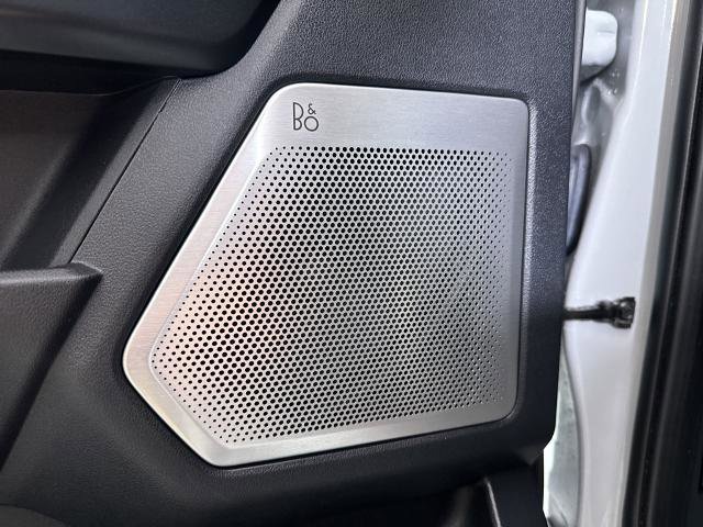 Certified 2023 Ford F150 Raptor w/ Raptor Carbon Fiber Package image 16