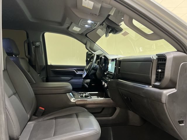 Used 2024 GMC Sierra 3500 SLT w/ SLT Convenience Package AWD/4WD image 27