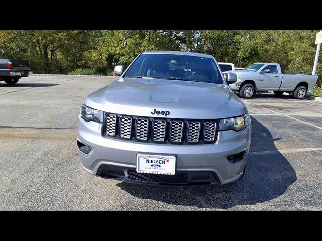Used 2021 Jeep Grand Cherokee Laredo X AWD/4WD image 3
