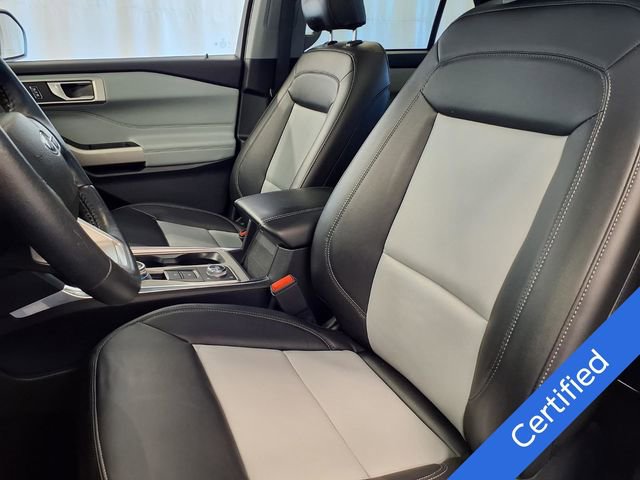 Certified 2023 Ford Explorer XLT w/ Equipment Group 202A AWD/4WD image 3