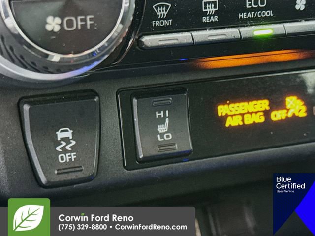 Used 2021 Toyota RAV4 XLE w/ Convenience Package image 23