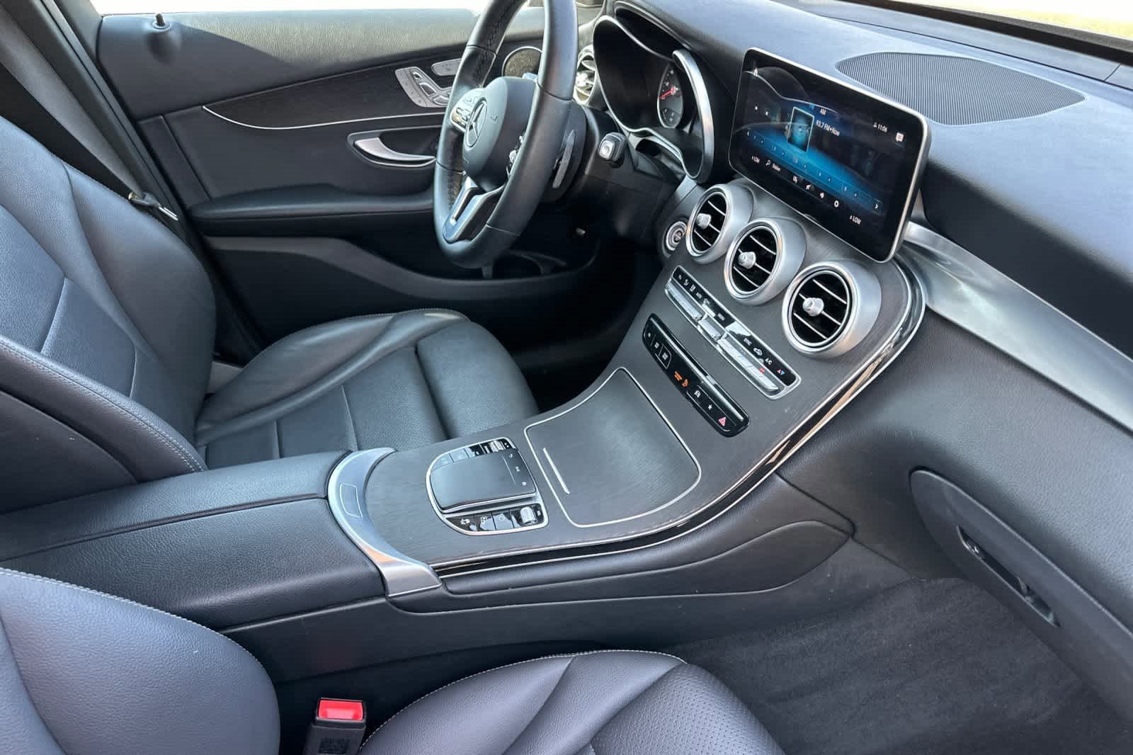 Used 2022 Mercedes-Benz GLC 300 GLC 300 image 17