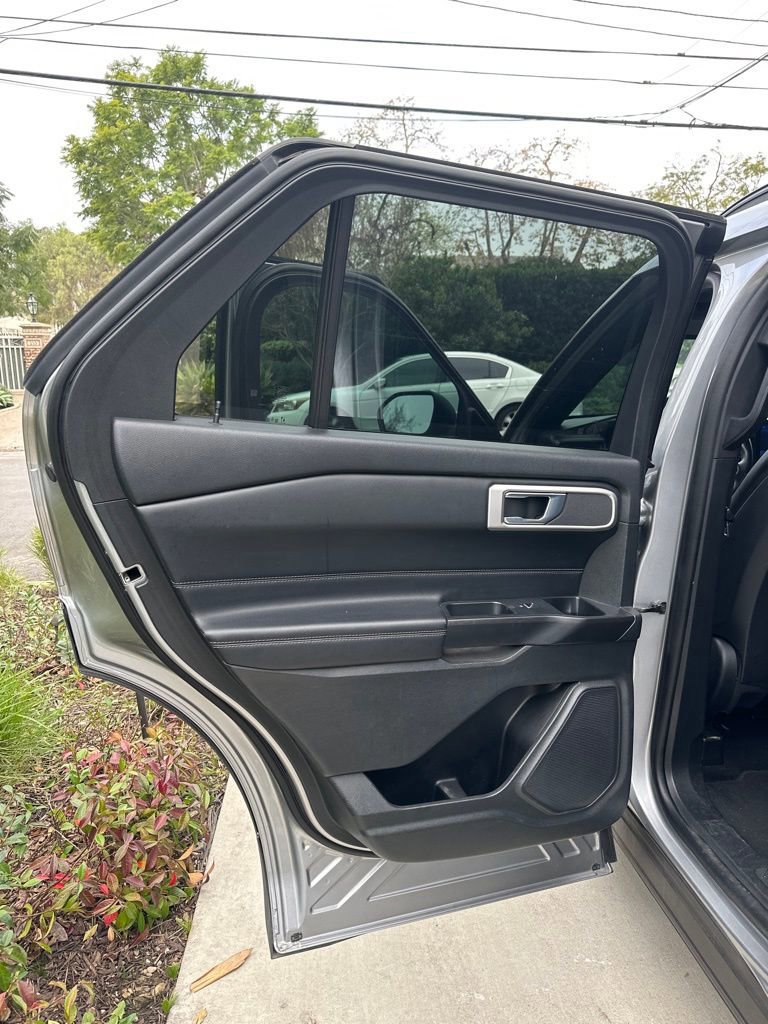 Certified 2020 Ford Explorer XLT w/ Equipment Group 202A image 14