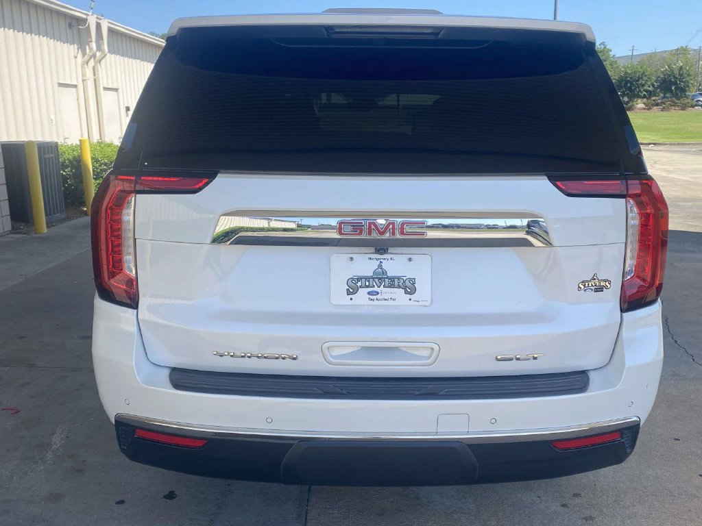 Used 2023 GMC Yukon XL SLT RWD image 4