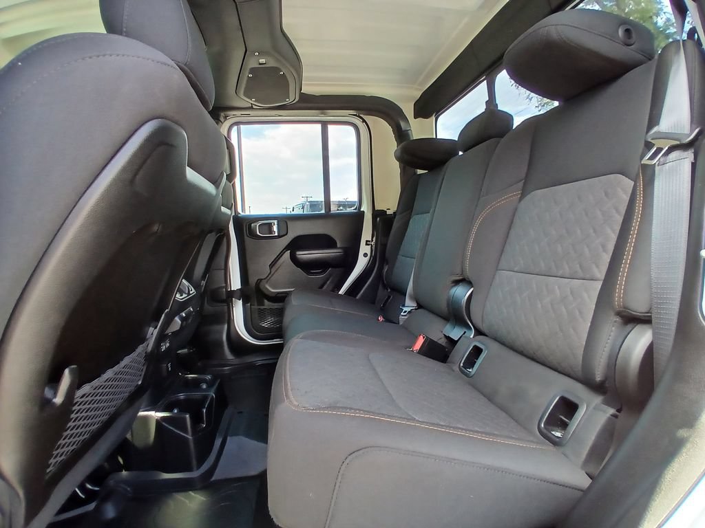 Used 2024 Jeep Gladiator Mojave w/ Convenience Group AWD/4WD image 22