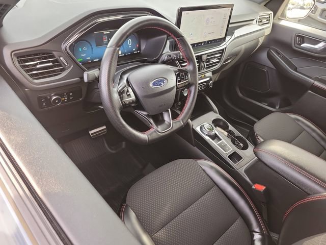 Certified 2024 Ford Escape ST-Line Select w/ Tech Pack #2 image 6