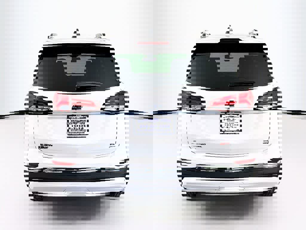 Used 2022 Chevrolet Equinox RS w/ RS Leather Package image 5