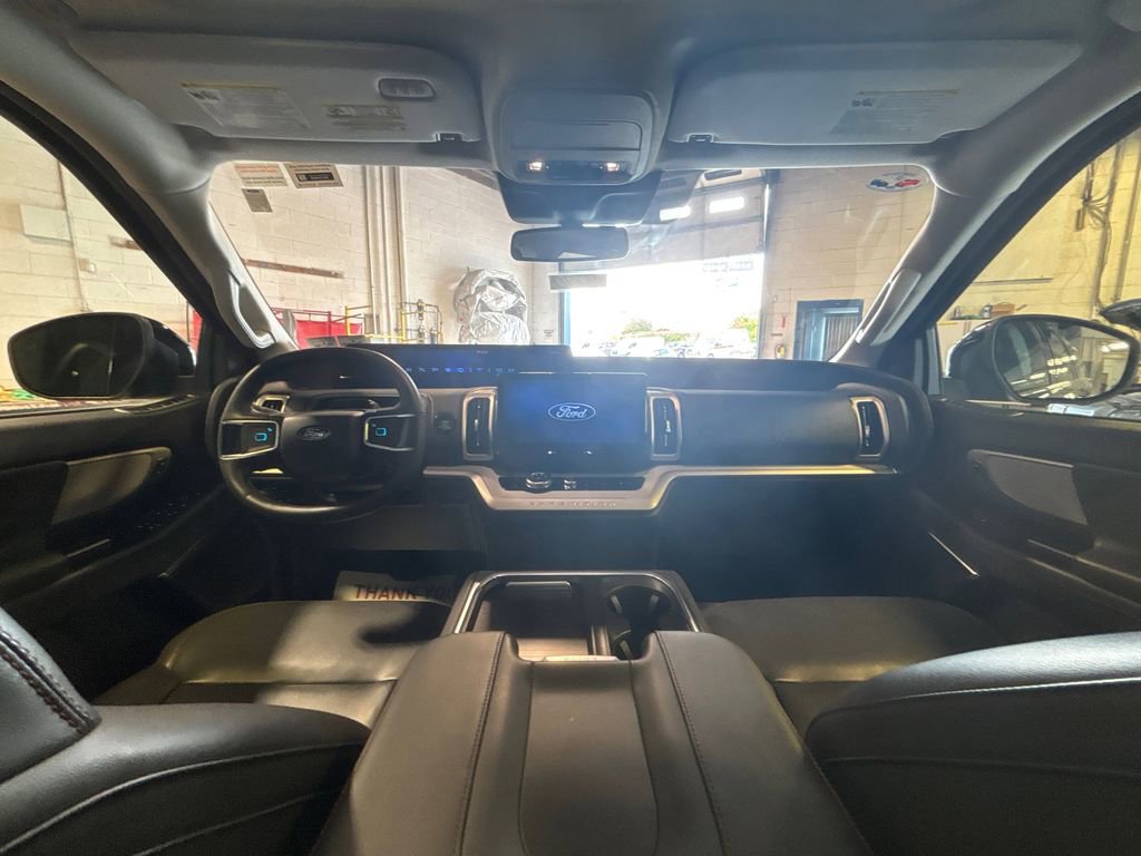 Certified 2025 Ford Expedition Max Active AWD/4WD image 23