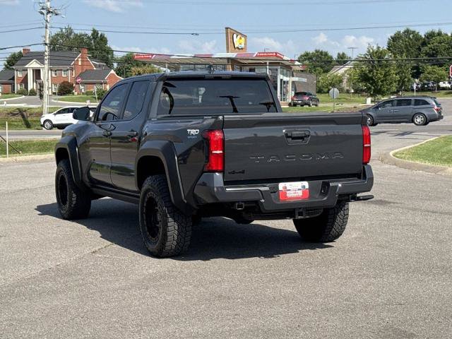 Used 2024 Toyota Tacoma TRD Sport AWD/4WD image 6