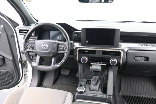 Used 2024 Toyota Tacoma SR5 AWD/4WD image 21