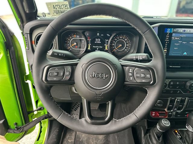 Used 2025 Jeep Gladiator Mojave image 15