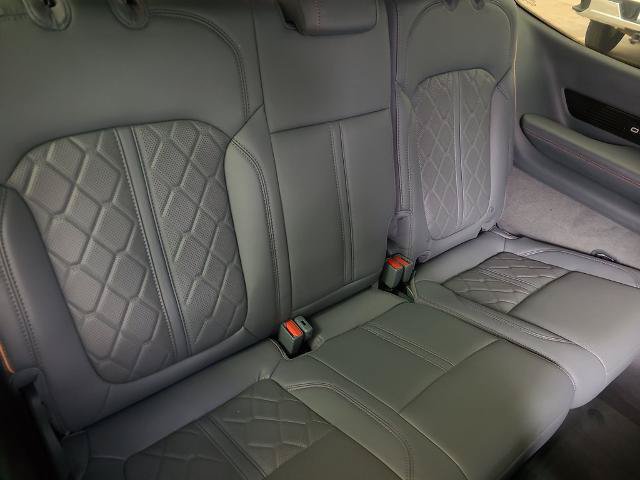 Used 2024 Jeep Grand Wagoneer Series III AWD/4WD image 14