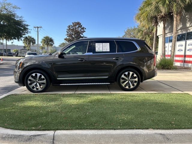 Used 2022 Kia Telluride EX w/ EX Premium Package FWD image 10