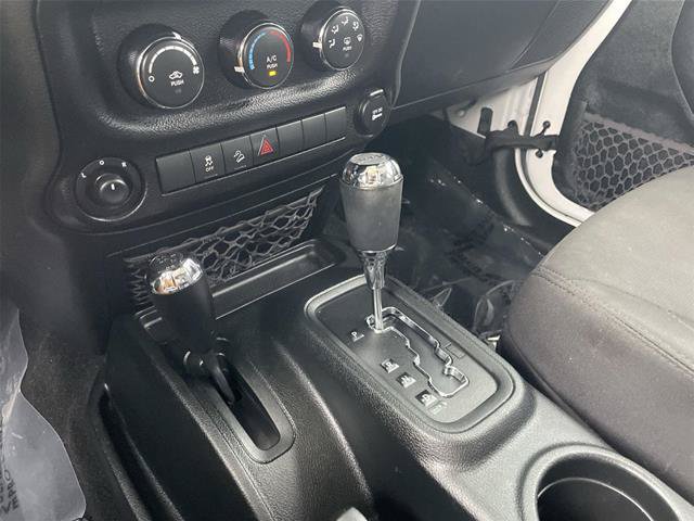 Used 2018 Jeep Wrangler Unlimited Sport S AWD/4WD image 25