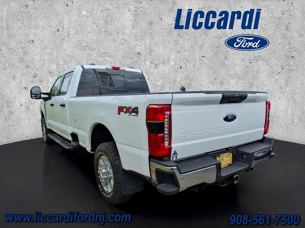 Certified 2023 Ford F350 XLT w/ 360-Degree Camera Package AWD/4WD image 4