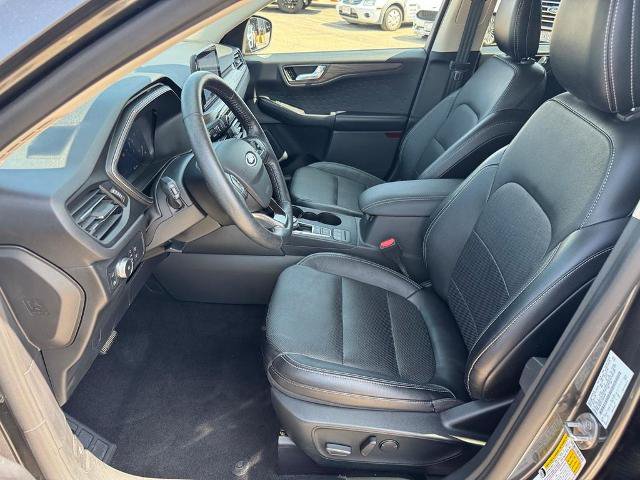 Certified 2020 Ford Escape Titanium AWD/4WD image 8