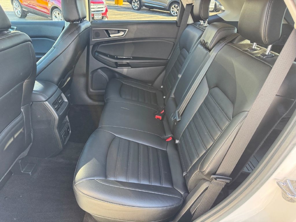 Certified 2020 Ford Edge SEL w/ Convenience Package AWD/4WD image 9