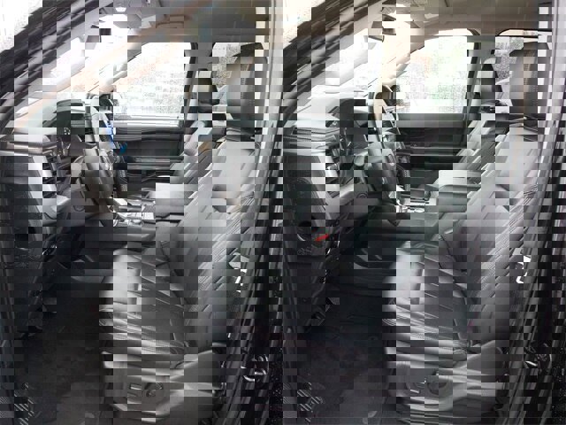 Certified 2024 Ford Expedition XLT image 17