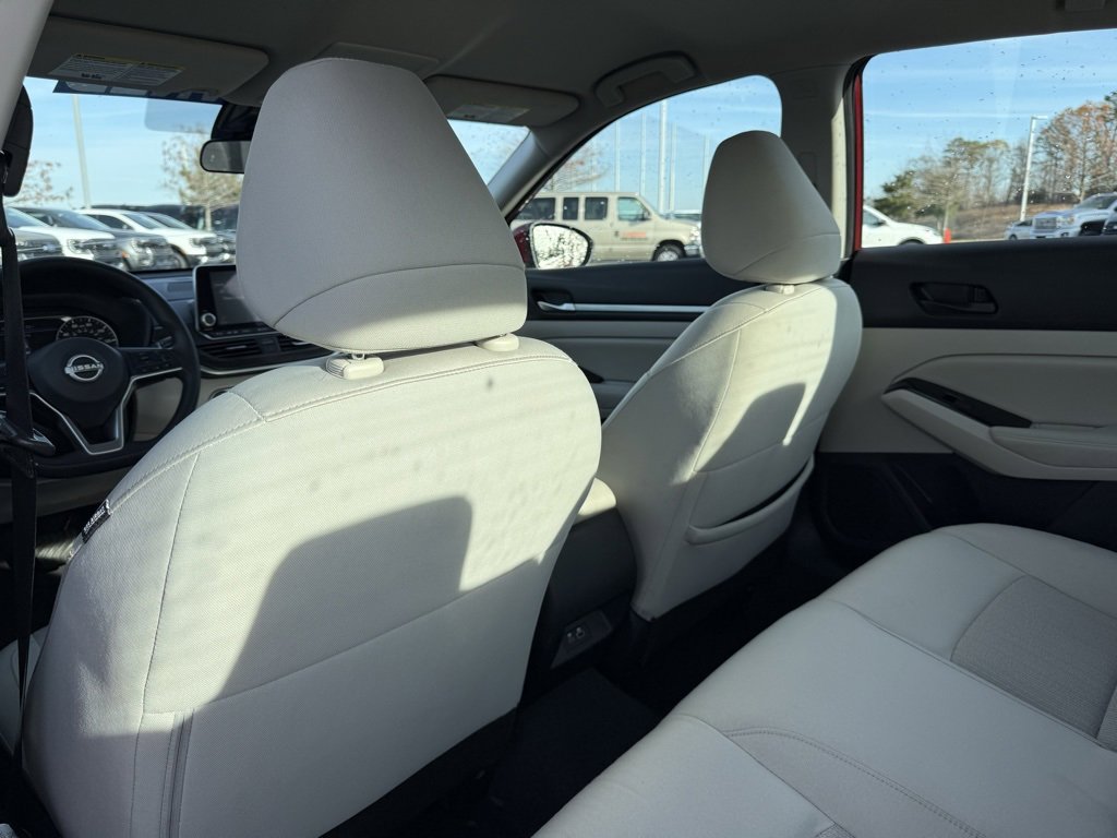Used 2023 Nissan Altima 2.5 SV image 25