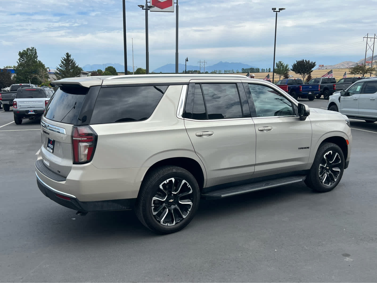 Used 2022 Chevrolet Tahoe LT w/ LT Signature Plus Package AWD/4WD image 7