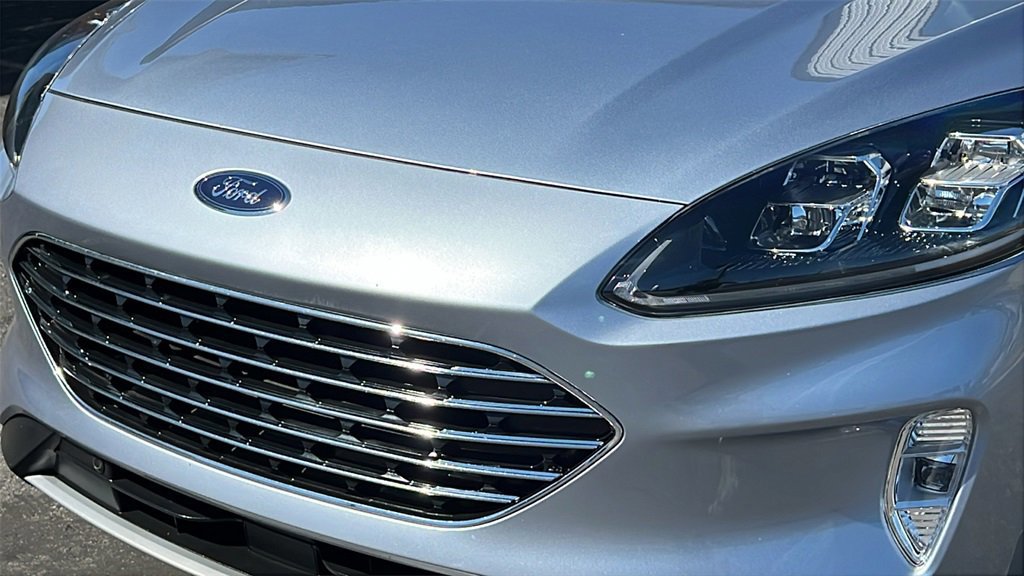 Certified 2022 Ford Escape Titanium w/ Titanium Premium Package image 6