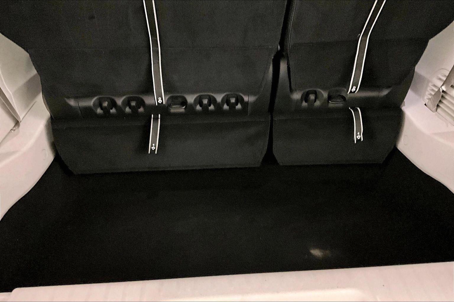 Used 2023 Chrysler Pacifica Touring-L image 35