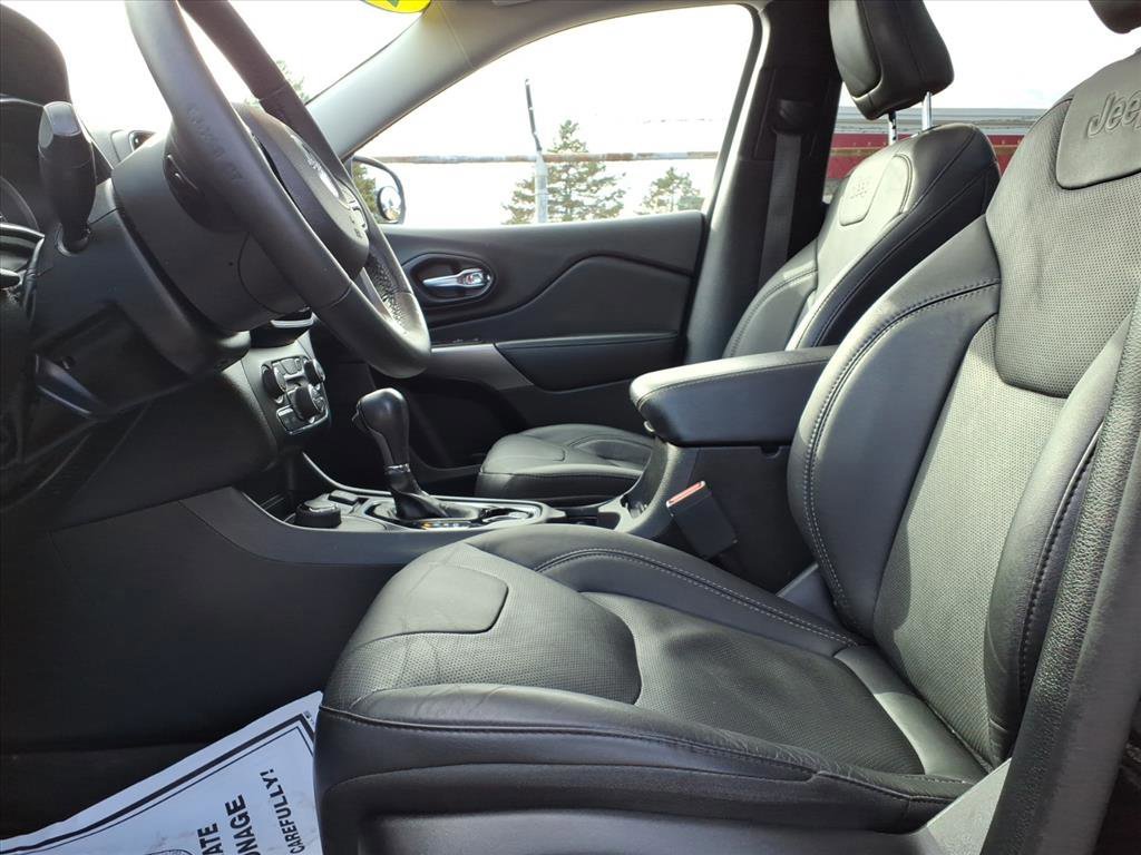 Used 2021 Jeep Cherokee Limited image 14