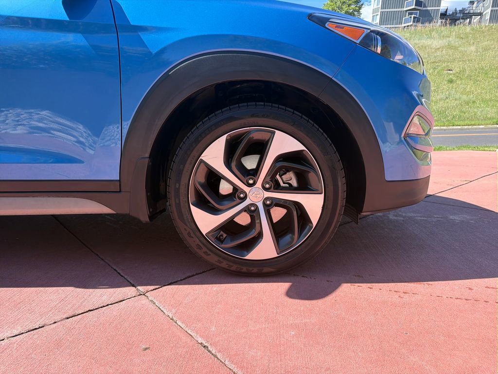 Used 2017 Hyundai Tucson Limited w/ Limited Ultimate Package 03 AWD/4WD image 36
