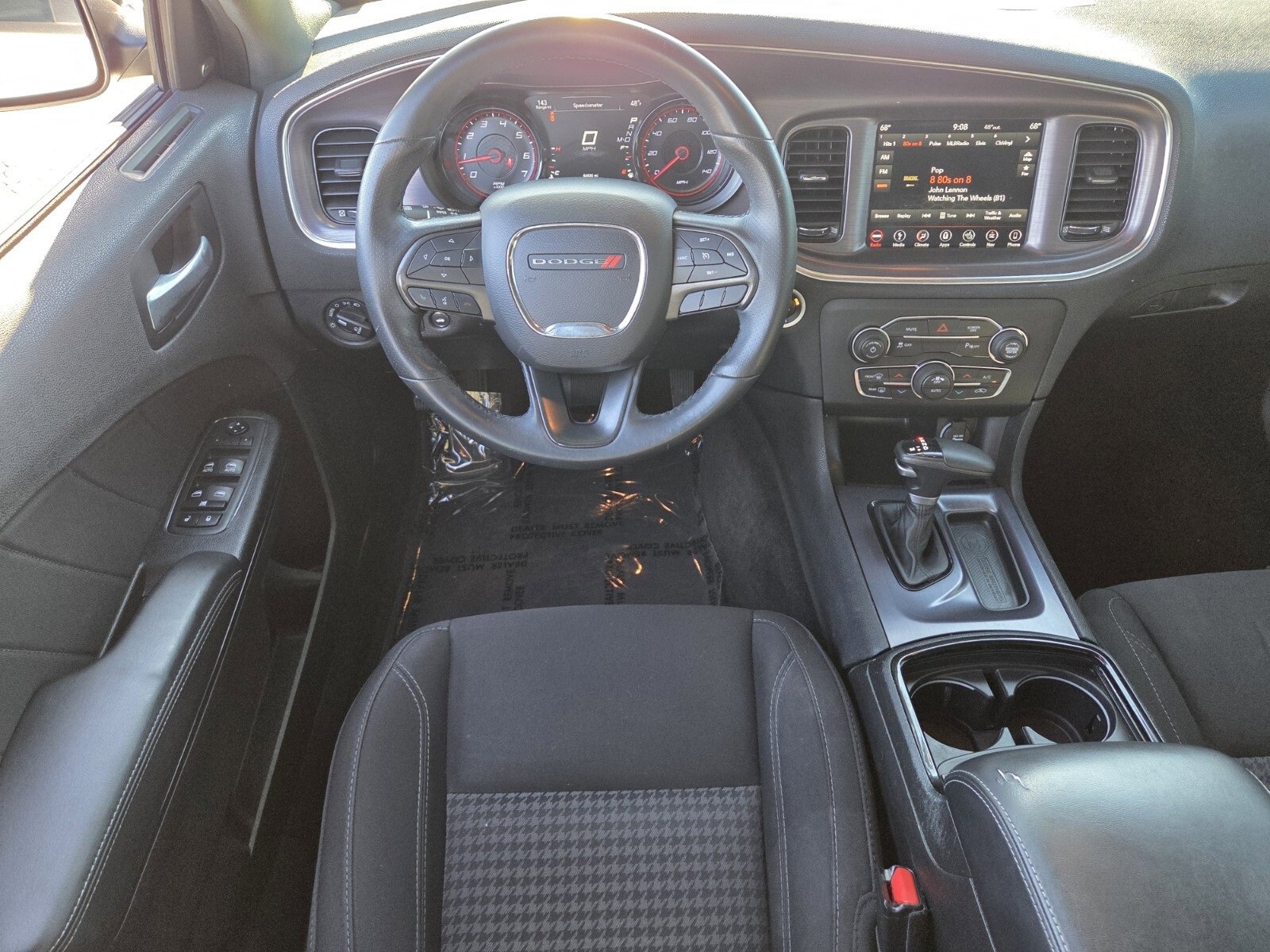 Used 2018 Dodge Charger SXT Plus w/ Blacktop Package image 11