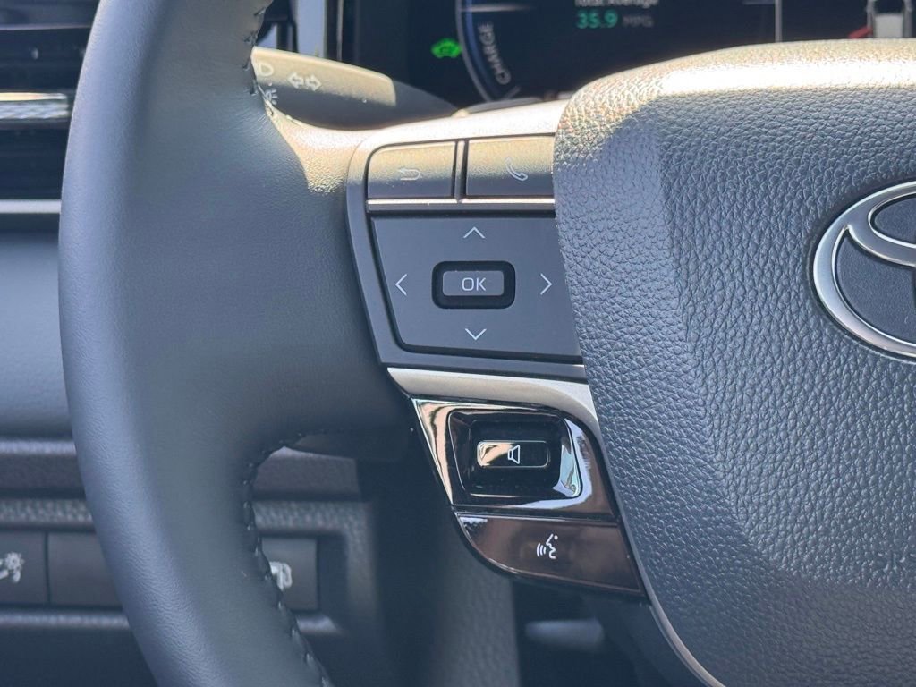 Used 2025 Toyota Camry XSE w/ Premium Package AWD/4WD image 23