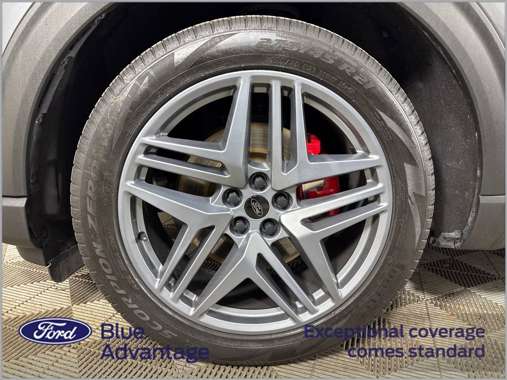 Certified 2025 Ford Explorer ST AWD/4WD image 13