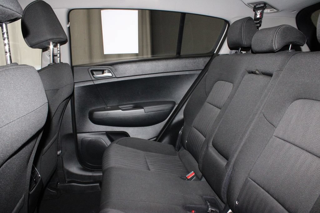 Used 2022 Kia Sportage LX AWD/4WD image 21