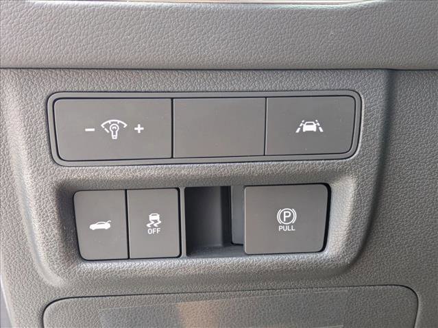 Used 2023 Hyundai Sonata SEL Plus w/ Preferred Accessory Package image 12