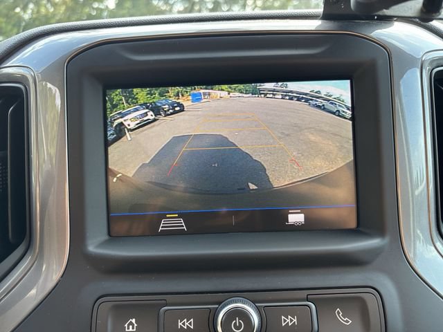 Used 2020 Chevrolet Silverado 1500 Custom w/ Custom Value Package AWD/4WD image 17