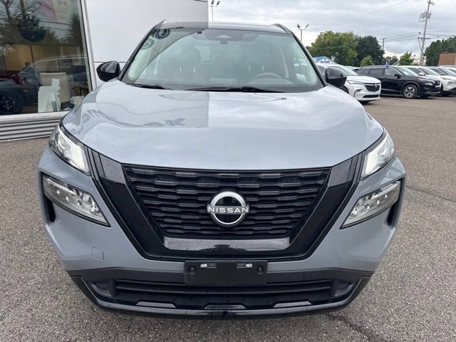 Used 2023 Nissan Rogue SV w/ SV Premium B Package AWD/4WD image 3