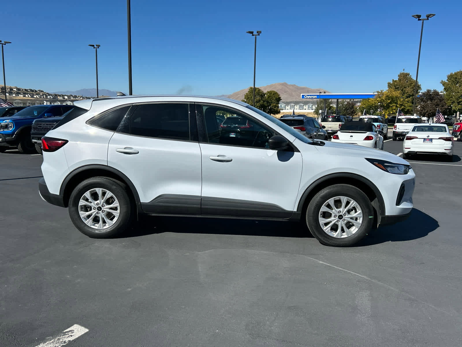 Certified 2025 Ford Escape Active image 9