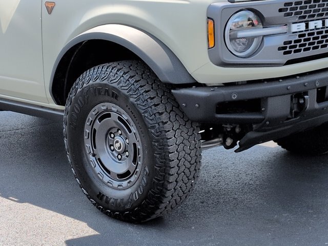 Certified 2025 Ford Bronco Badlands w/ Matte Film Protection Package AWD/4WD image 10