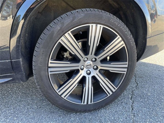 Used 2024 Volvo XC90 B5 Plus w/ Protection Package Premier image 10