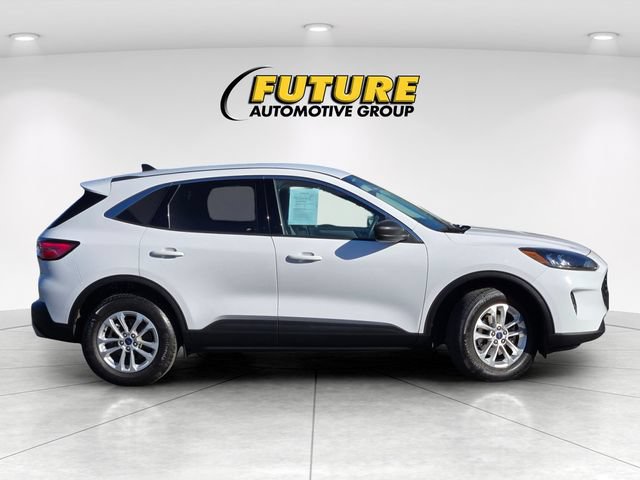 Certified 2022 Ford Escape SE AWD/4WD image 3