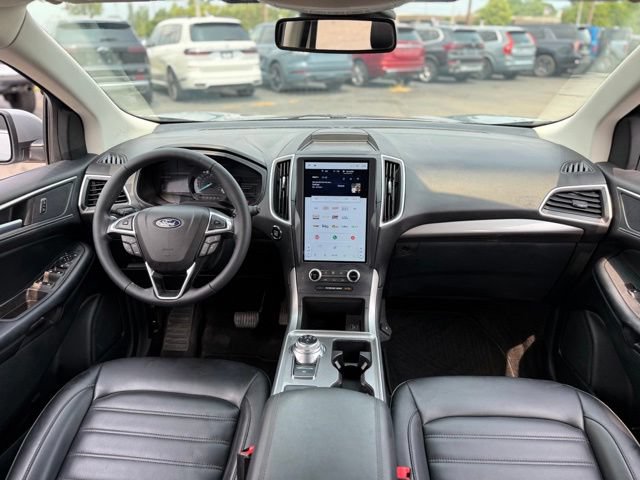 Certified 2023 Ford Edge SEL w/ Convenience Package AWD/4WD image 2