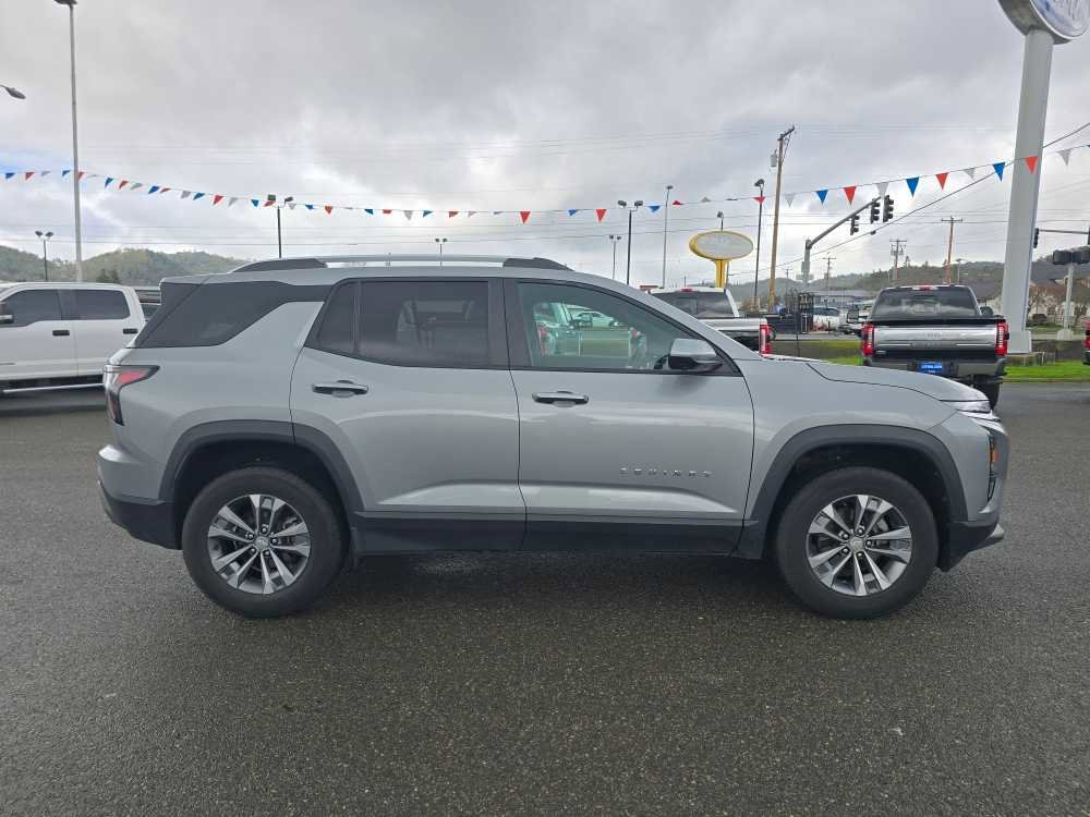 Used 2025 Chevrolet Equinox LT w/ Convenience Package II image 6