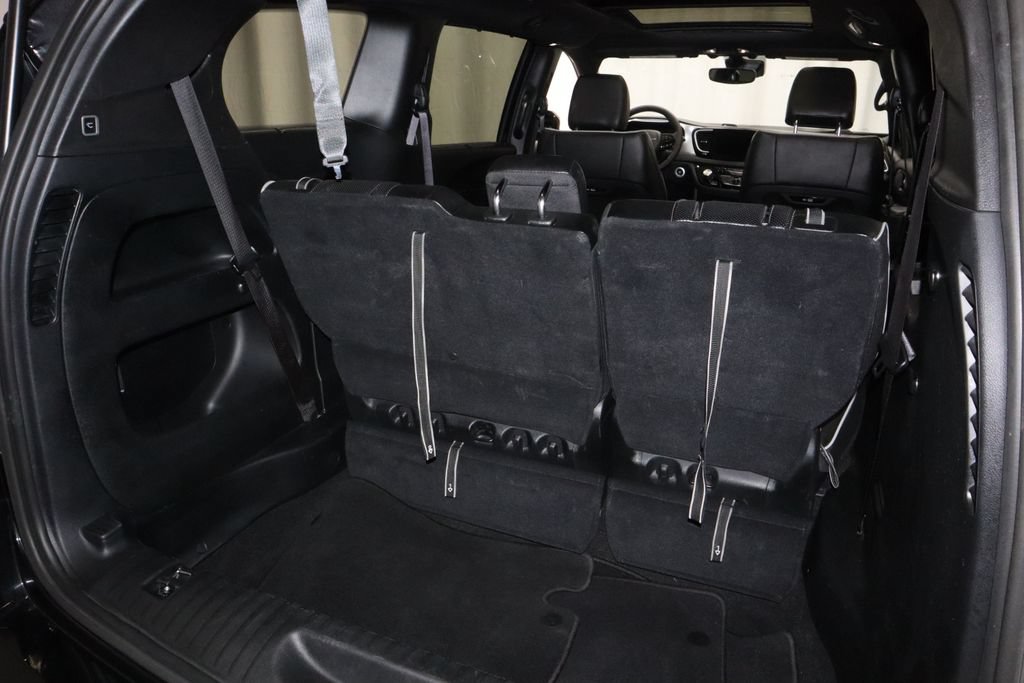 Used 2025 Chrysler Pacifica Limited FWD image 16