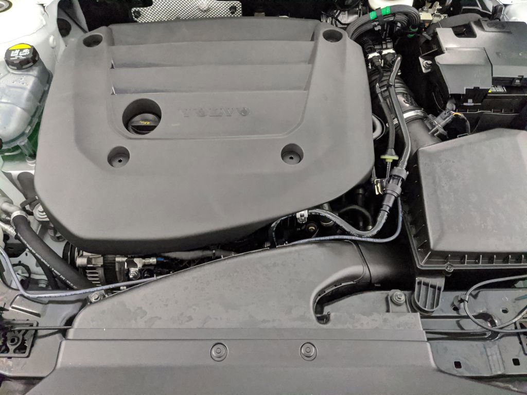 Used 2023 Volvo XC40 B5 Ultimate w/ Climate Package image 22